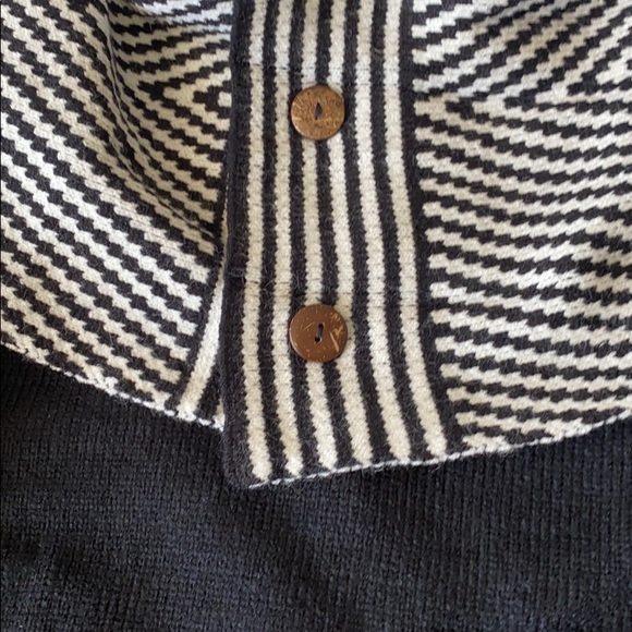 Sweater Top with scarf - Picture 6 of 7